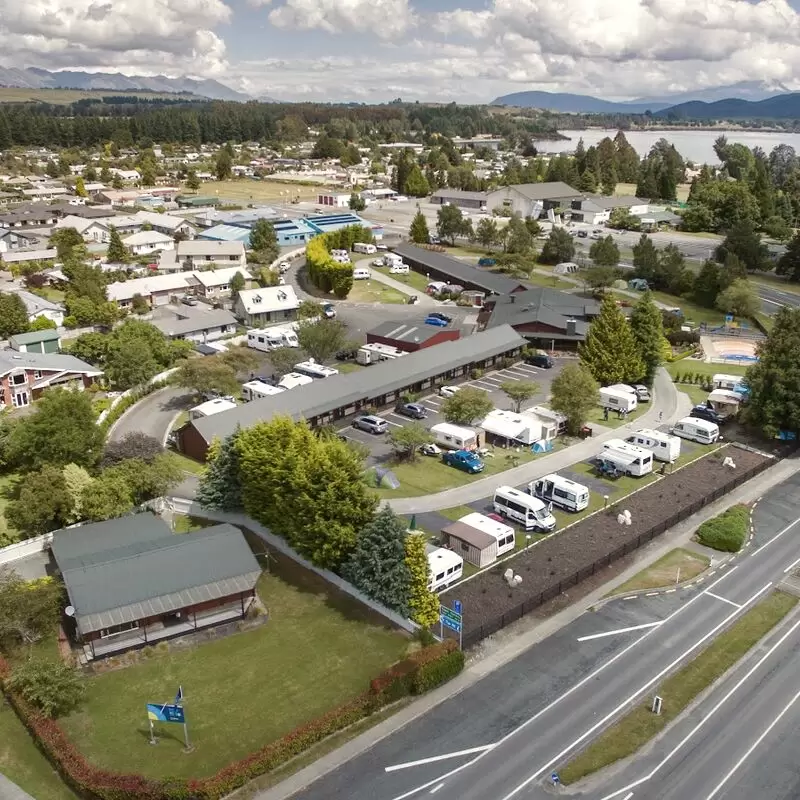 Te Anau Top 10 Holiday Park