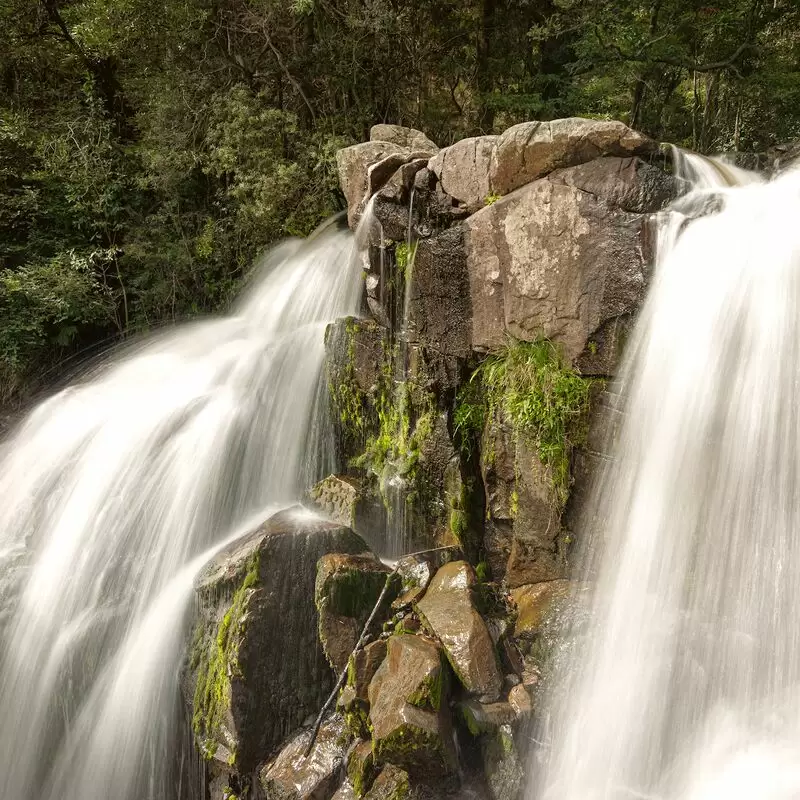 Snob Creek Falls