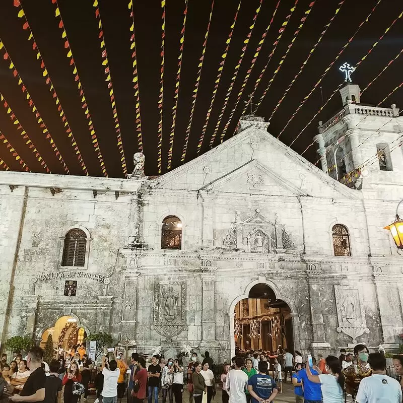 Minor Basilica of the Holy Child of Cebu Basilica Del Sto. Niño)