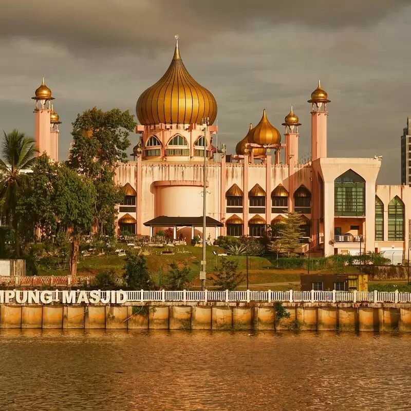 Kuching City Mosque