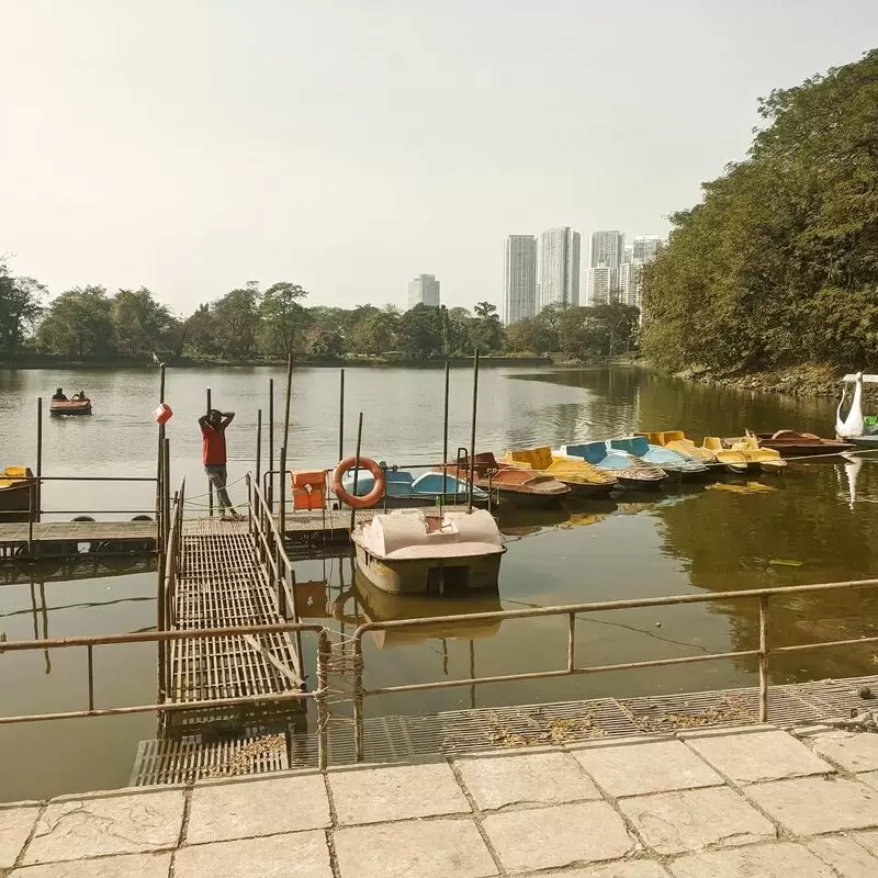 Chhota Kashmir Boat Club