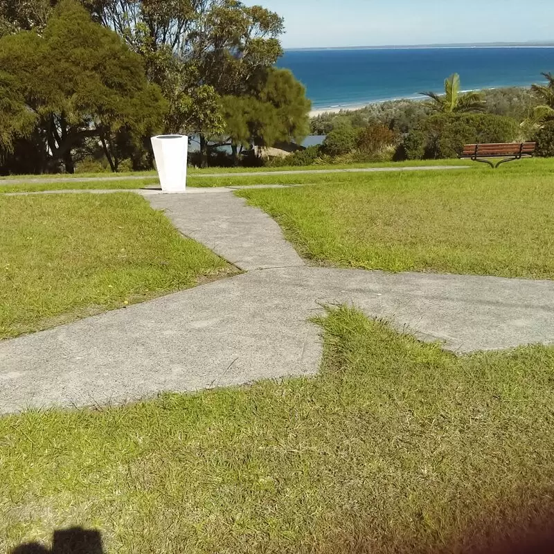 Sir Charles Kingsford Smith Memorial Lookout