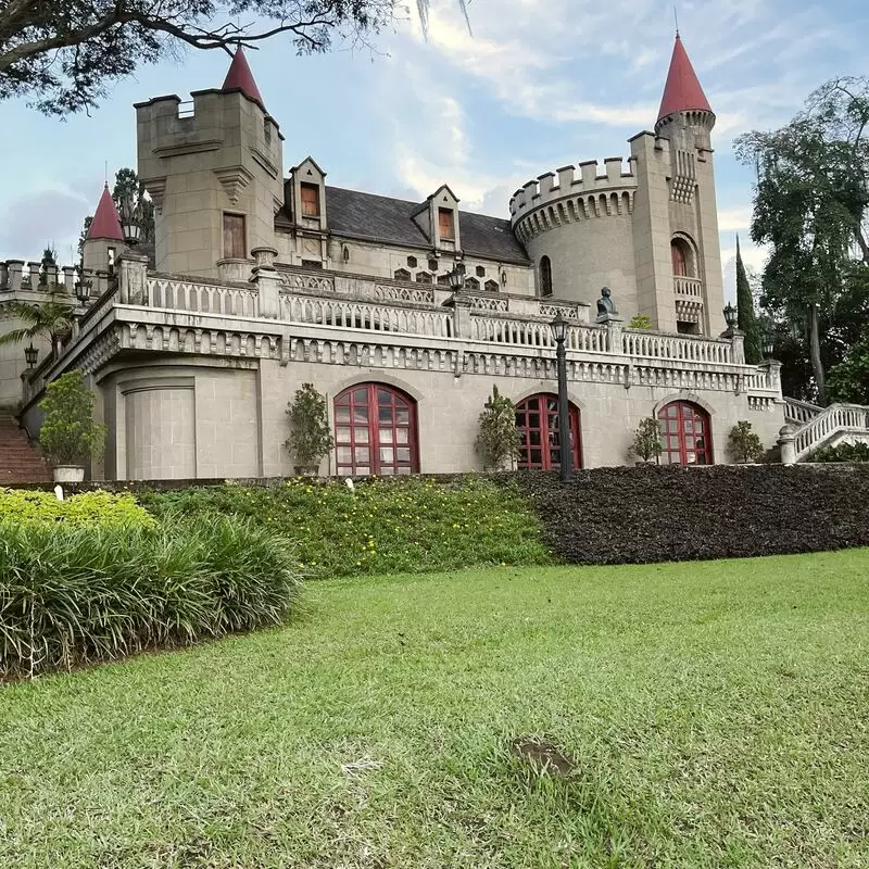 El Castillo Museum and Gardens