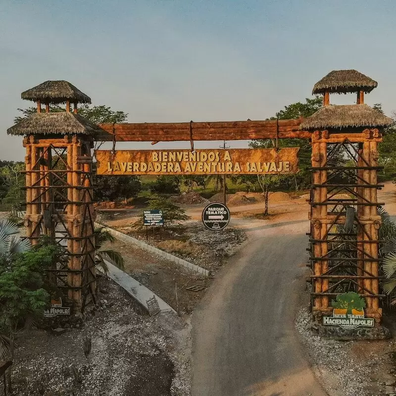 Temático Hacienda Nápoles Park