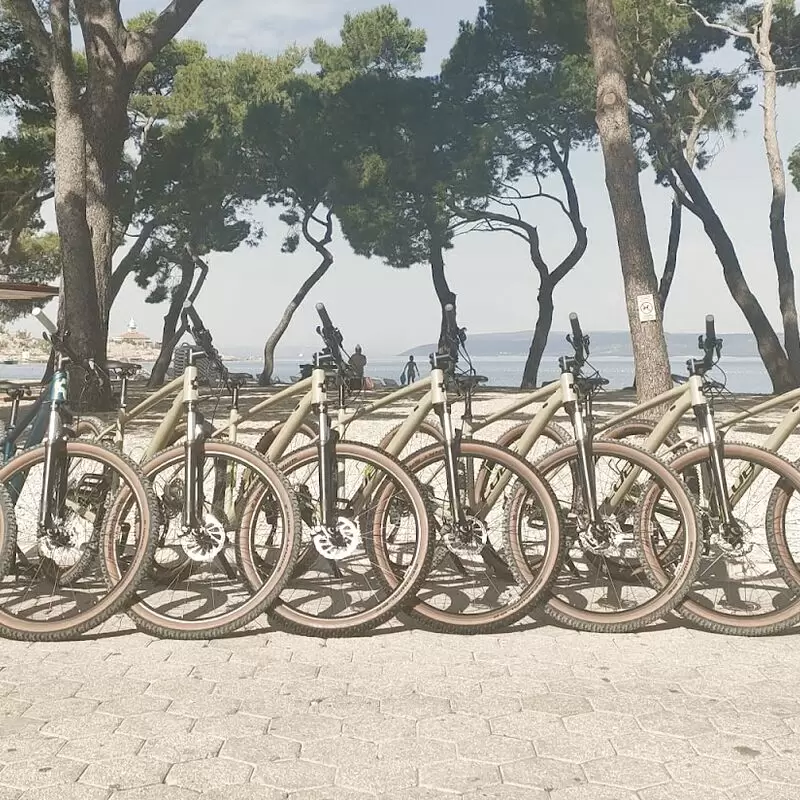 Rent a Bike & E Bike Momentum Makarska