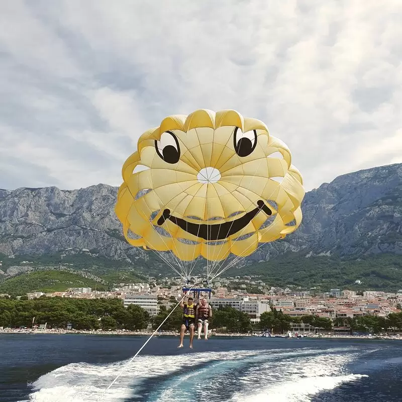 Parasailing Makarska