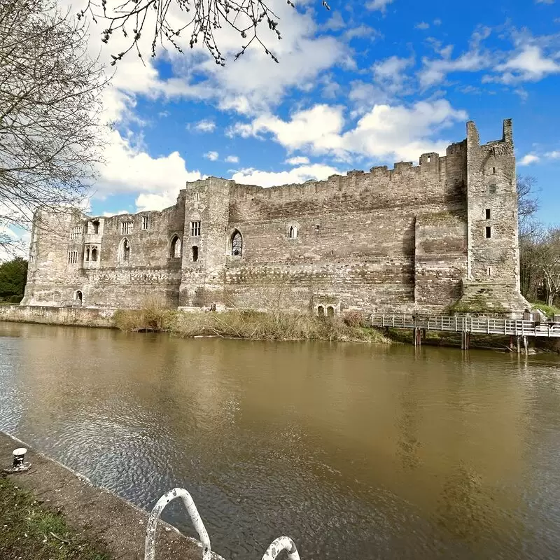 Newark Castle and Gardens