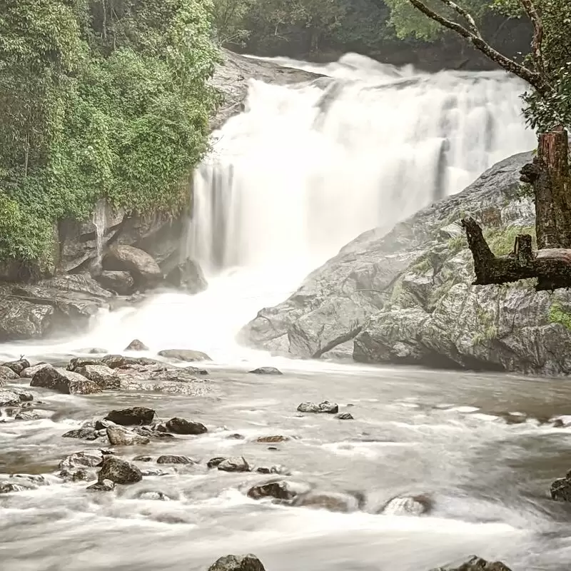 Lakkom Waterfalls