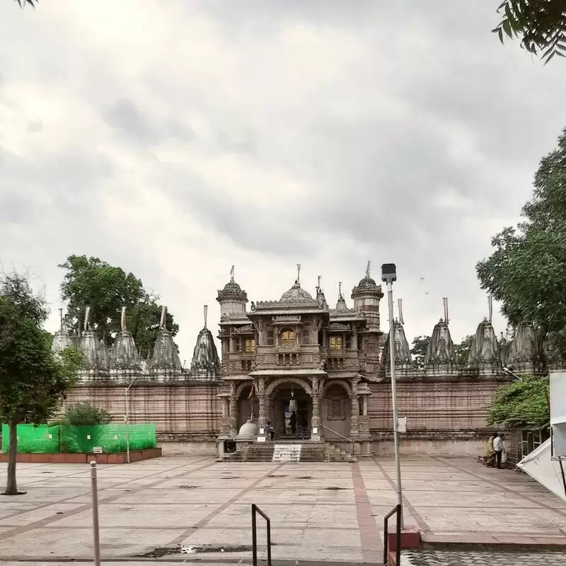 Hutheesing Jain Temple