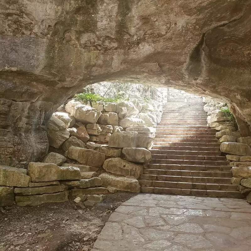 Longhorn Cavern State Park