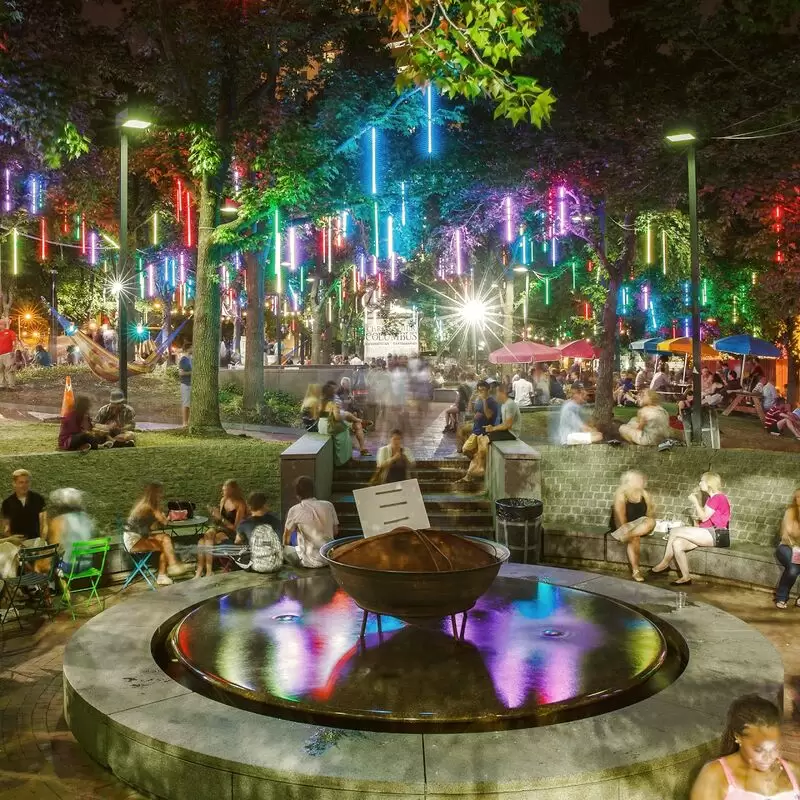 Spruce Street Harbor Park