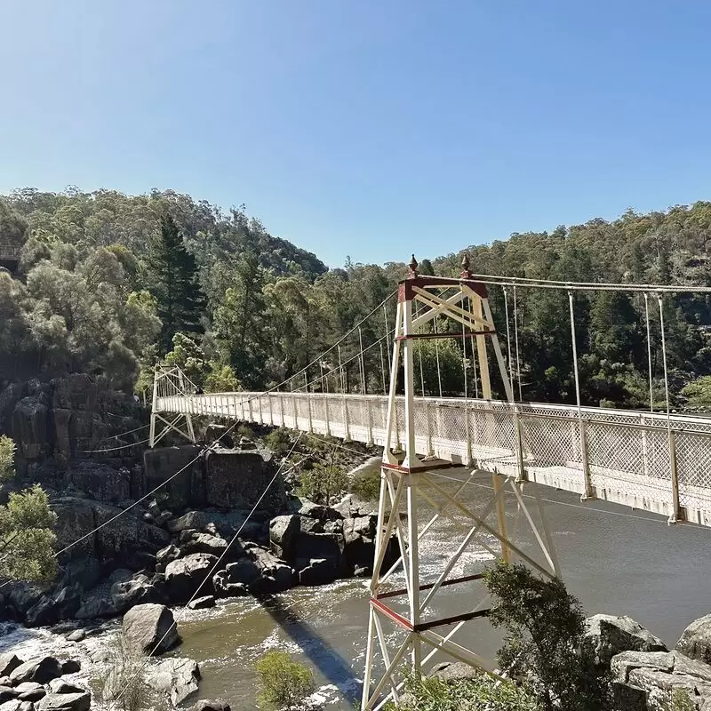 Alexandra Suspension Bridge