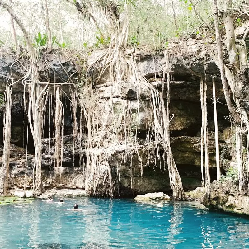 Cenote X'batun