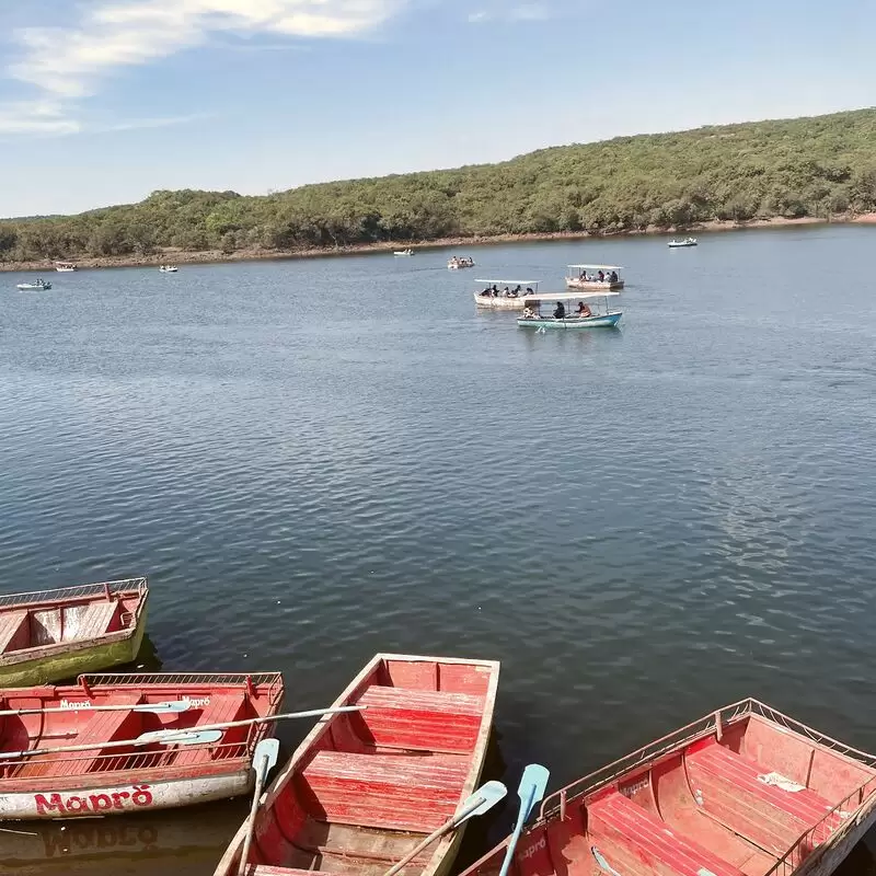 Venna Lake Boating