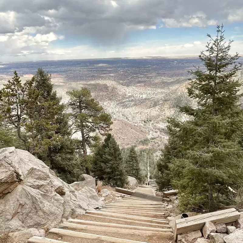 Manitou Incline