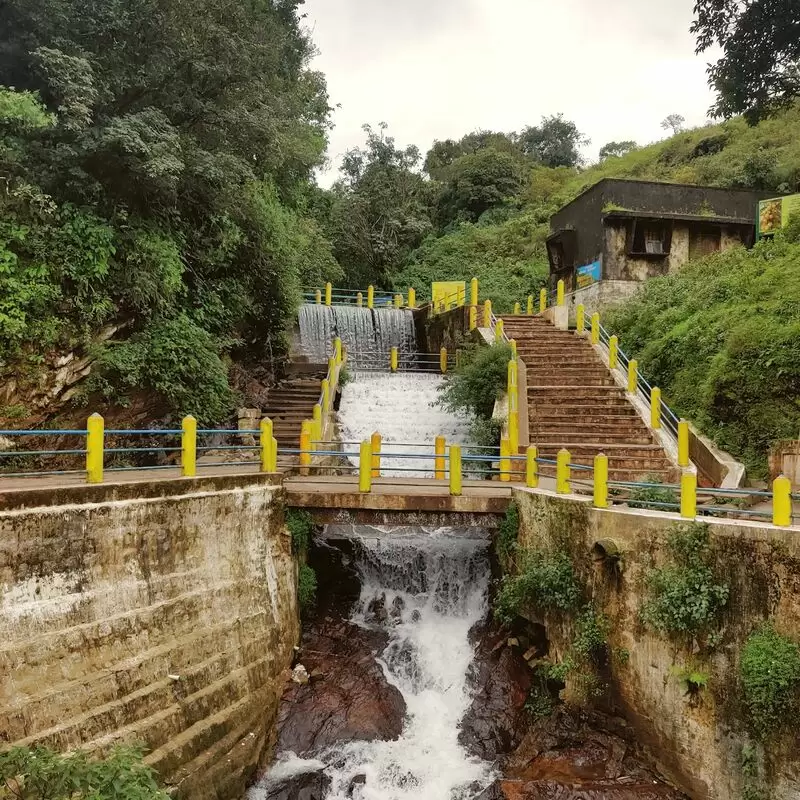 Honnammana Halla Falls