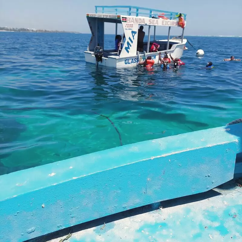 Mombasa Marine Park & Reserve