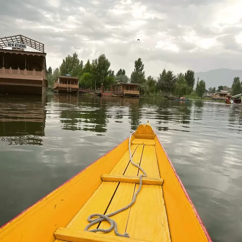 Dal Lake