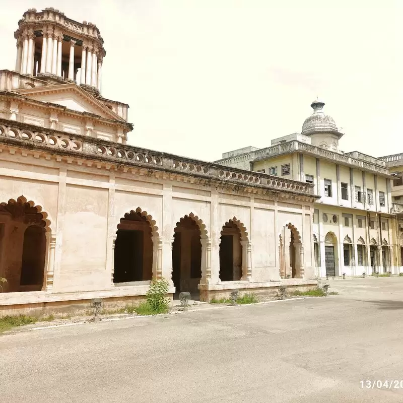 Chhatar Manzil