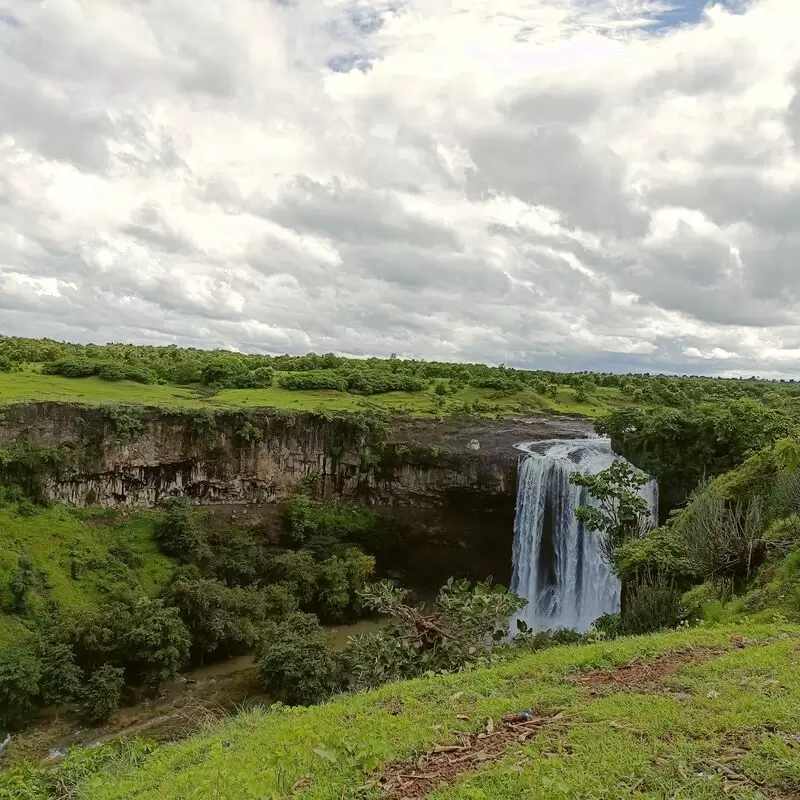 Tincha Waterfall