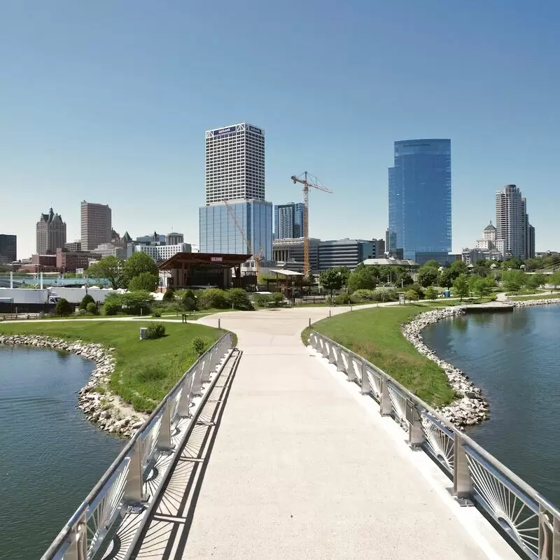 Lakeshore State Park