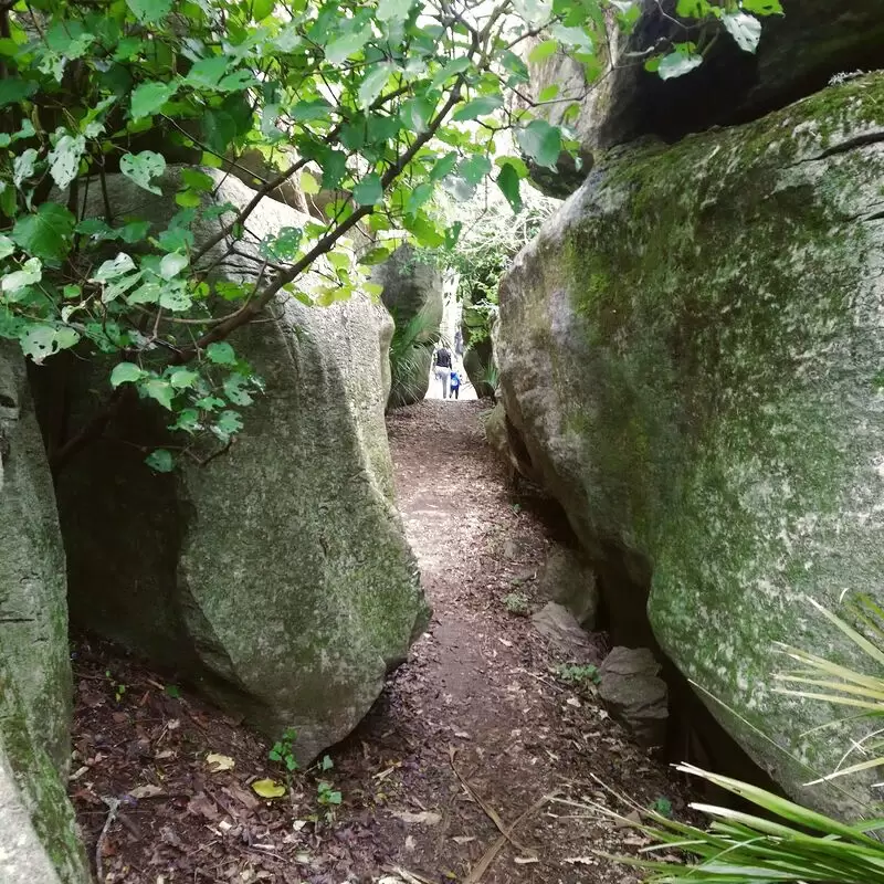 Labyrinth Rocks