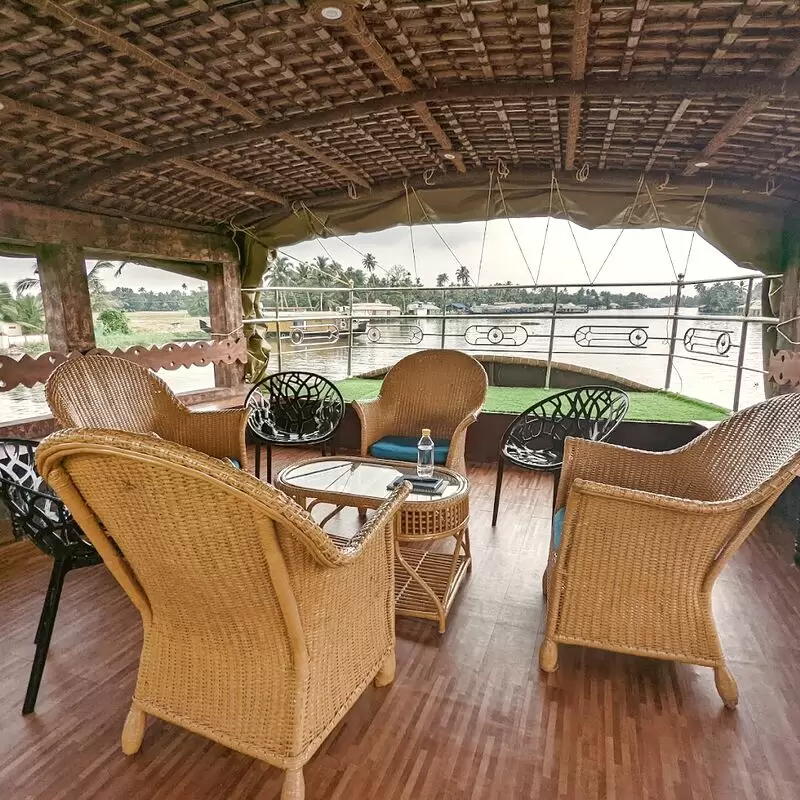 Alleppey Houseboats Alleppey Boat House Waves and Dales Alleppey Houseboat