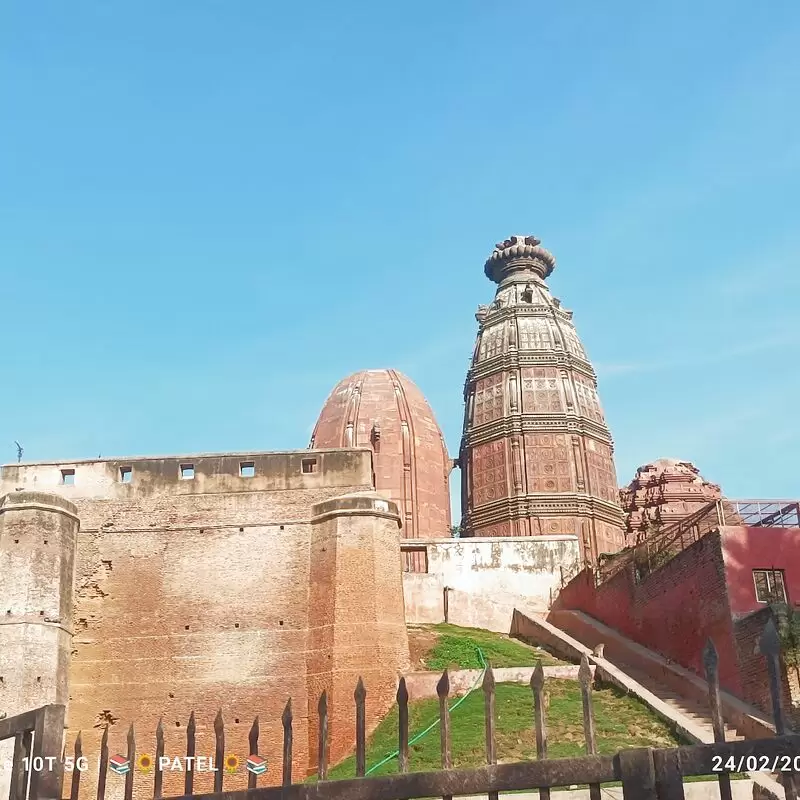 Shri Radha Madan Mohan Ji Temple Vrindavan