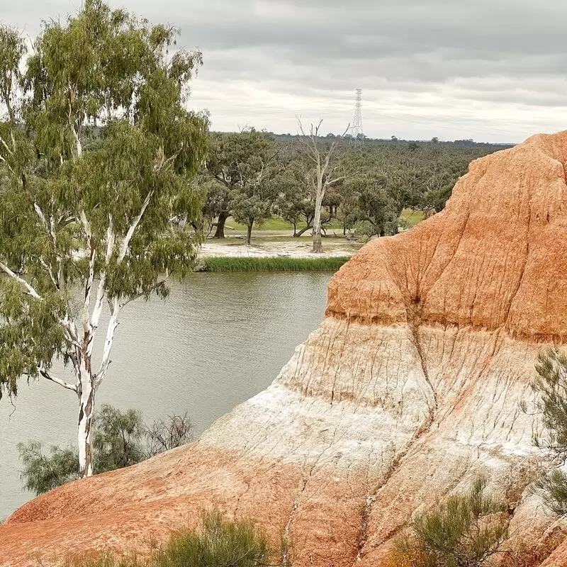 Red Cliffs Lookout