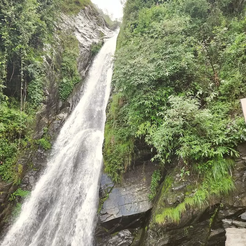 BhagsuNag waterfall