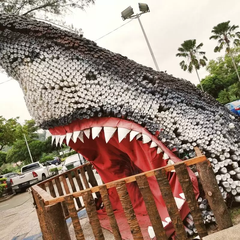 Taman Awam Teluk Likas Kota Kinabalu Sabah.