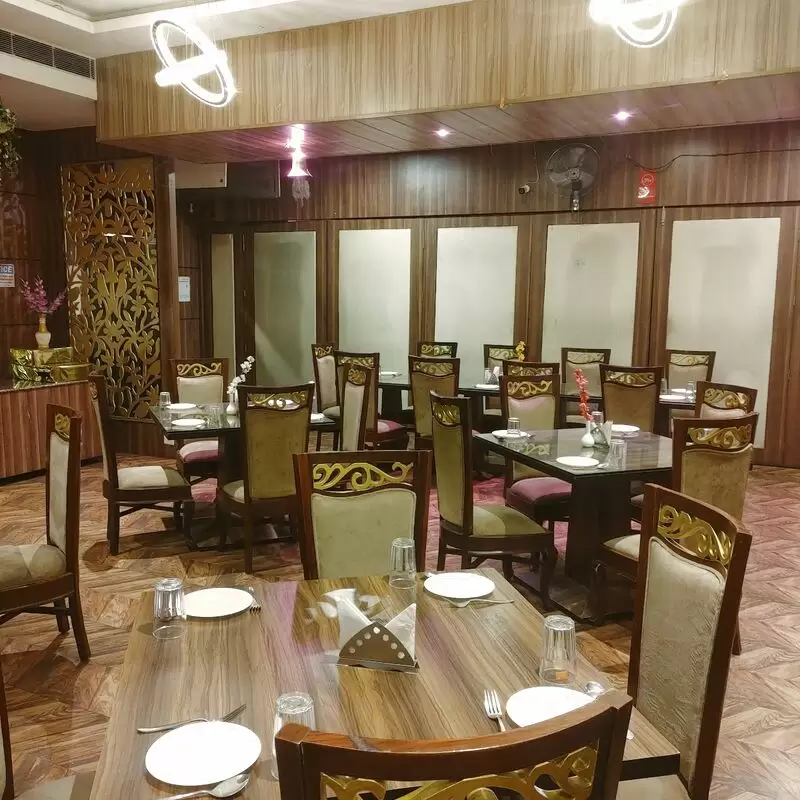 Moti Mahal Delux Restaurant