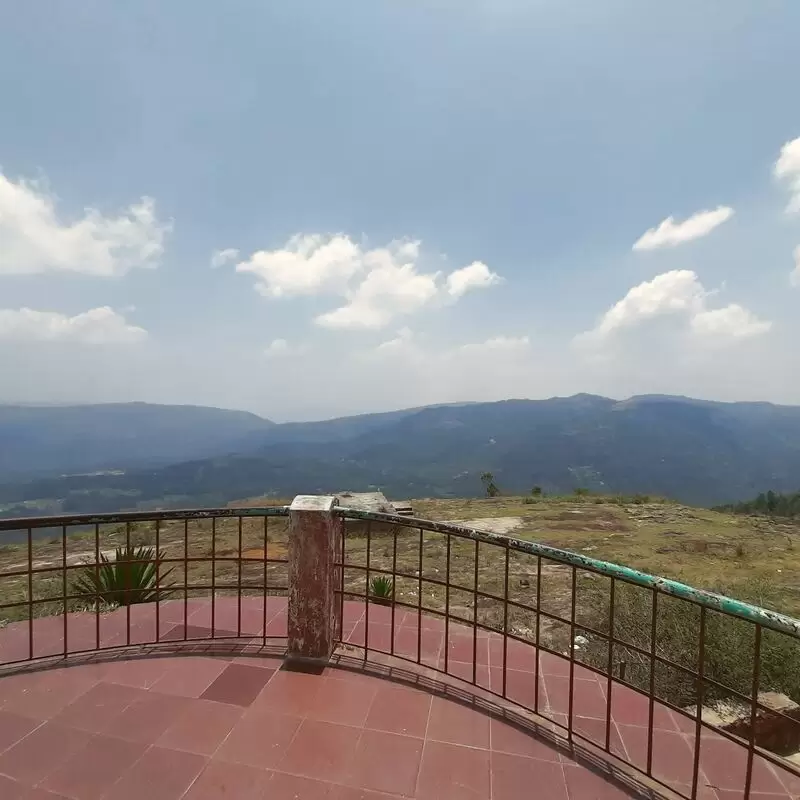 Manjakuttai View Point