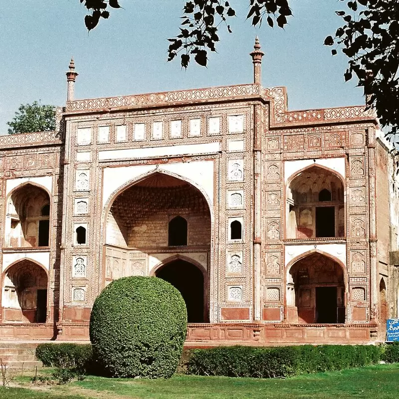 Tomb of Emperor Jahangir