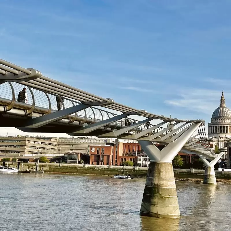 Millennium Bridge