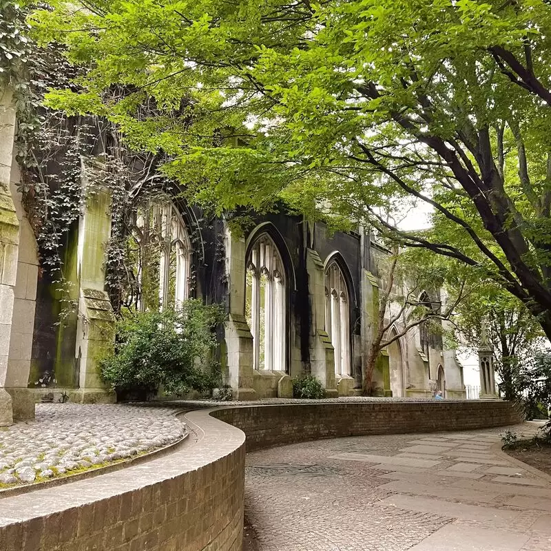 St Dunstan in the East Church Garden