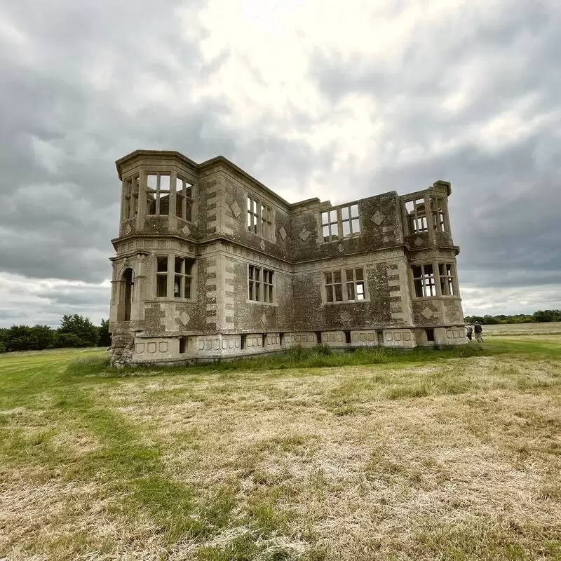 Lyveden Manor