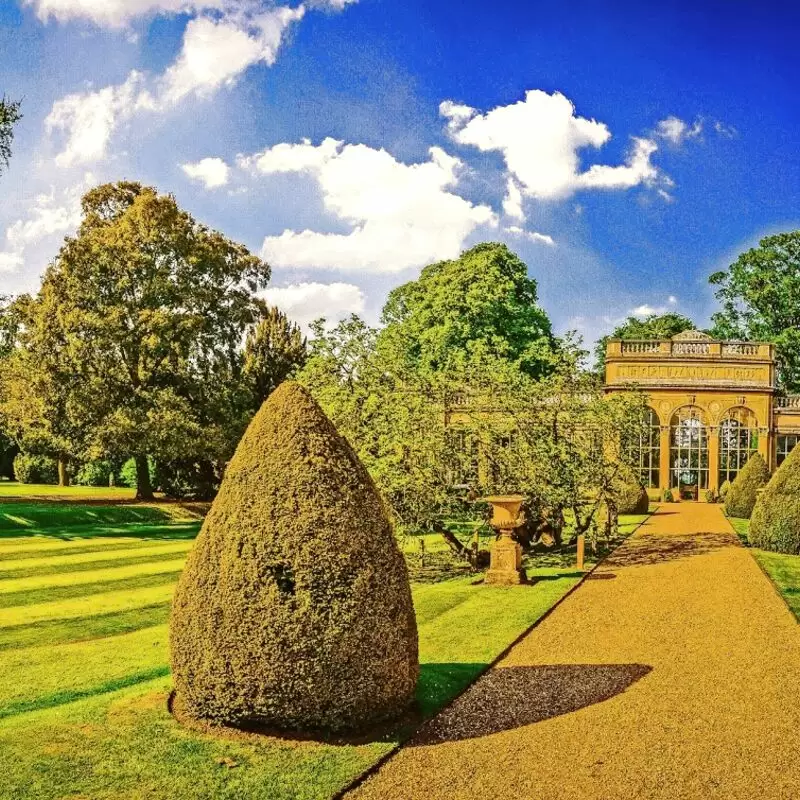 Castle Ashby Gardens