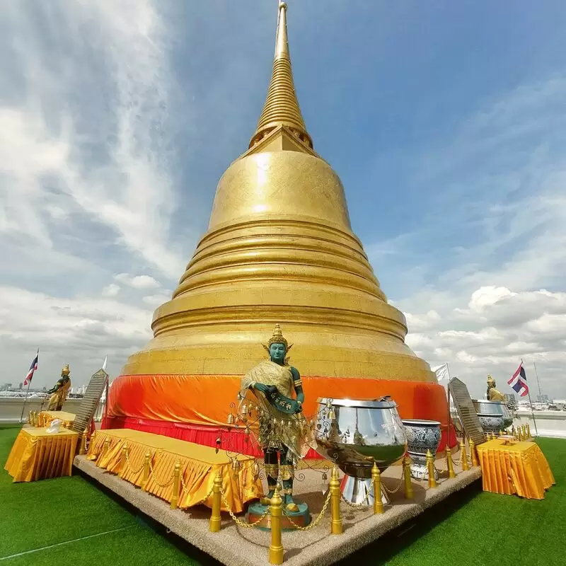 Golden Mount Temple Wat Saket)