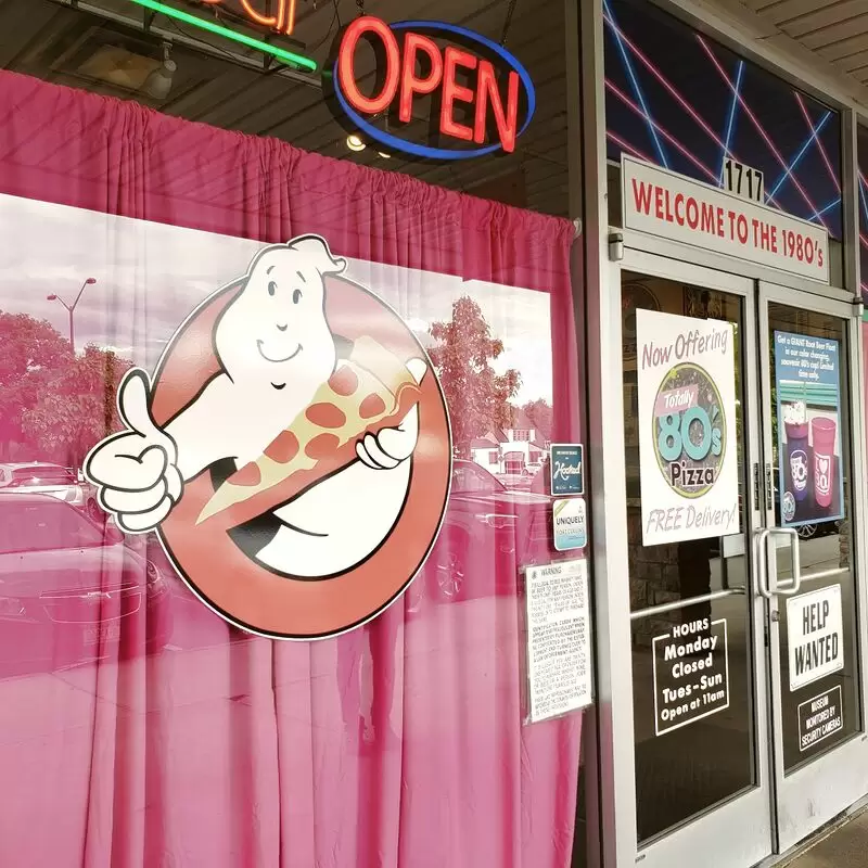 Totally 80's Pizza & Museum