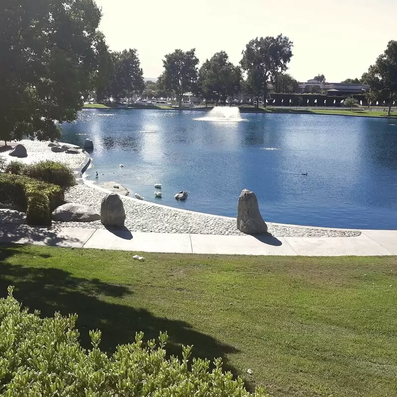 Temecula Duck Pond and park