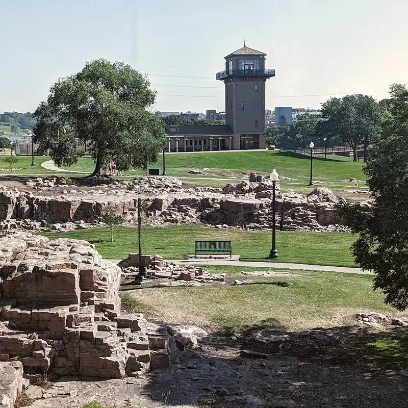 Falls Park Visitor Information Center