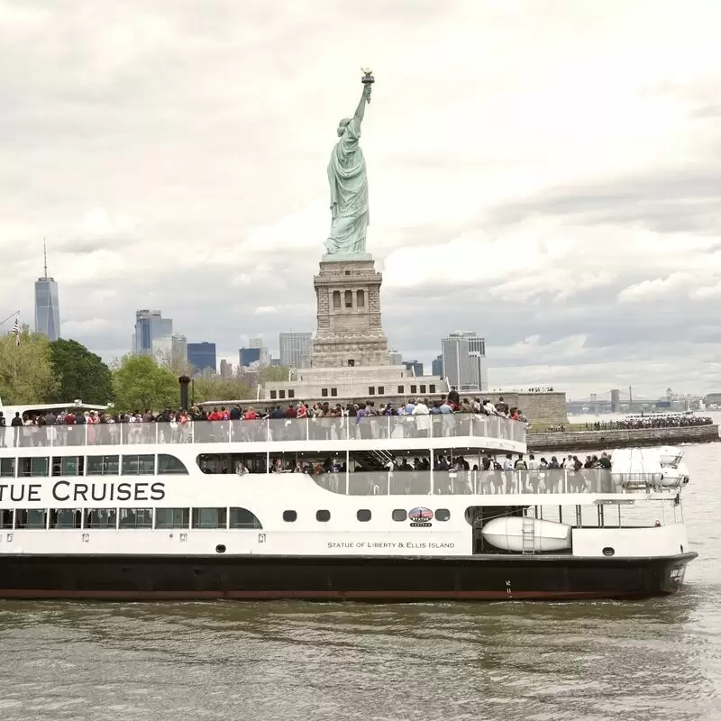 Statue City Cruises Battery Park Liberty Island